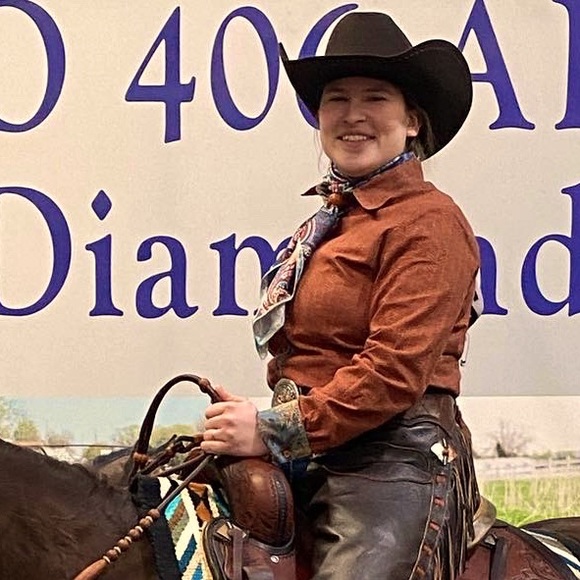 Meet your Posher, Shelby - Picture 1 of 1